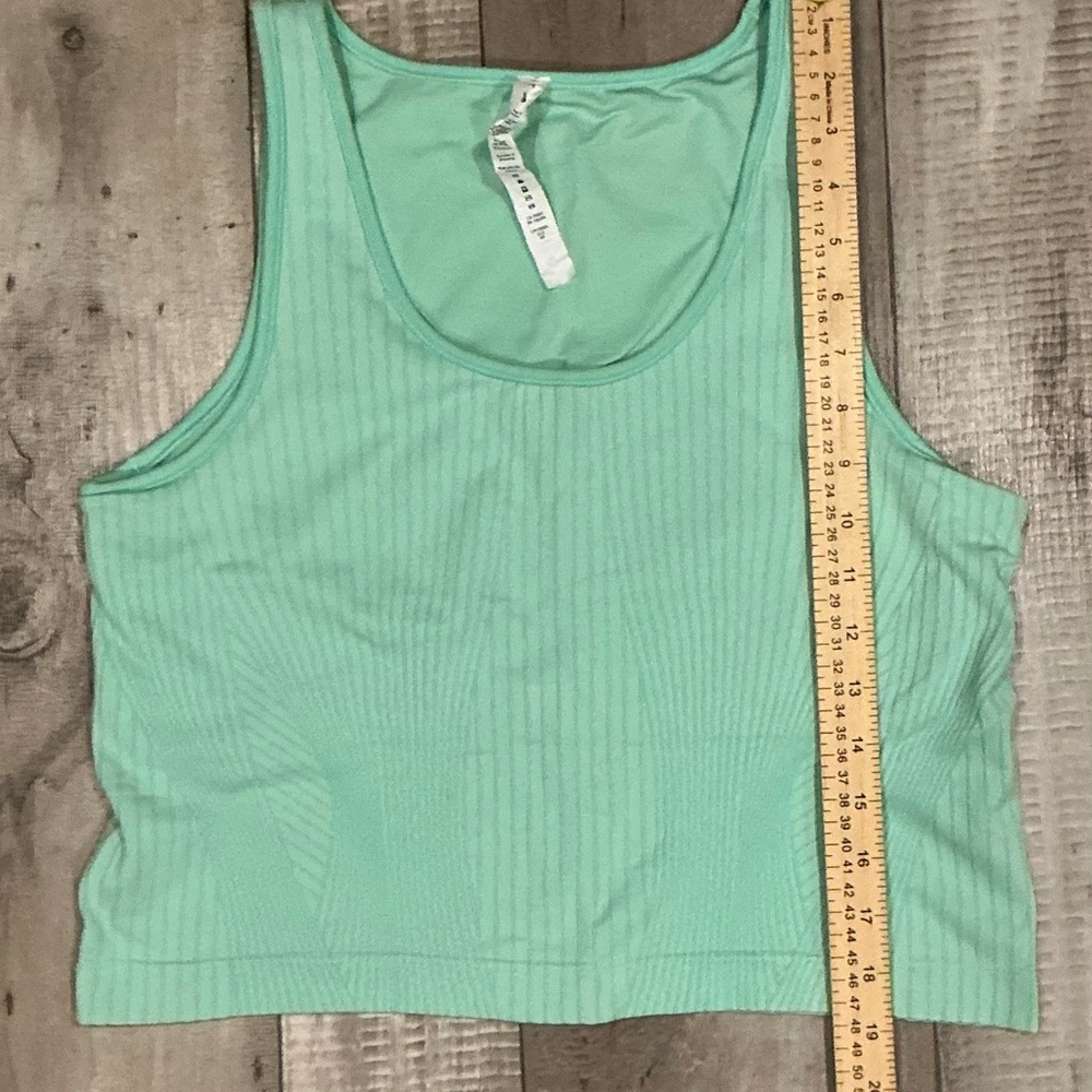 Lululemon Athletica Ebb to Street Cropped Tank Top